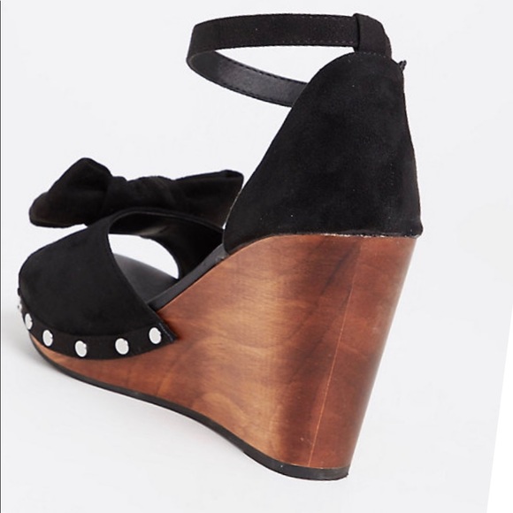 Torrid black knot wood platform shoes - Picture 2 of 7